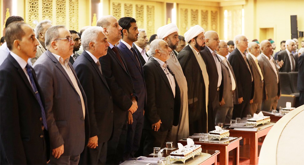 بحُضورِ الأمينِ العامِ للعَتَبة العبَّاسيَّة المُقدّسَةِ مركزُ تُراثِ كربَلاء يُقيمُ ندوةً بحثيَّةً موسَّعةً بالتَّعاونِ مع جامِعةِ الكوُفَة