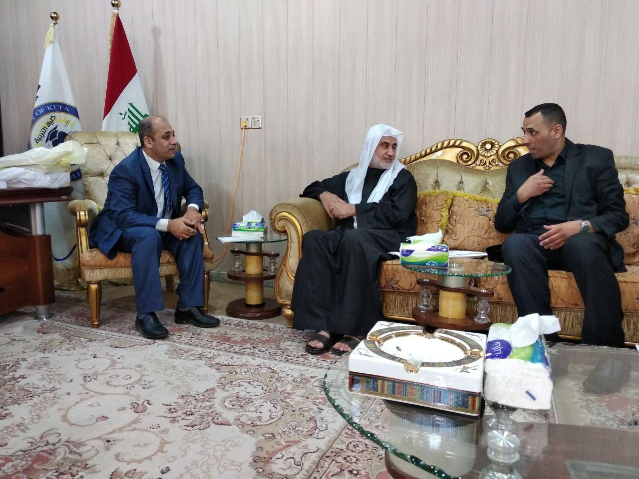 وفد مركز تراث كربلاء يزور جامعة الكوفة