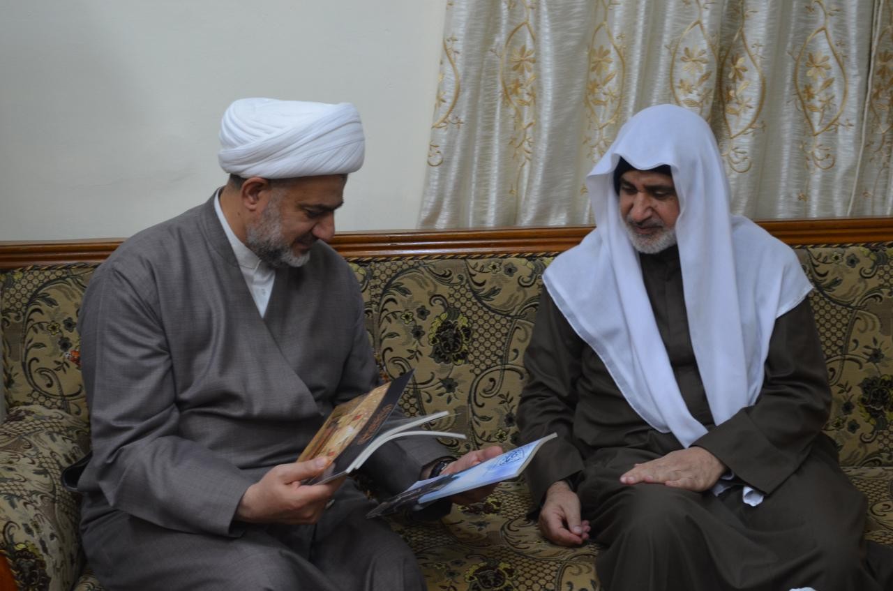 مدير مركز تراث كربلاء يزور عدداً من المكتبات والمراكز التراثية في النجف الأشرف