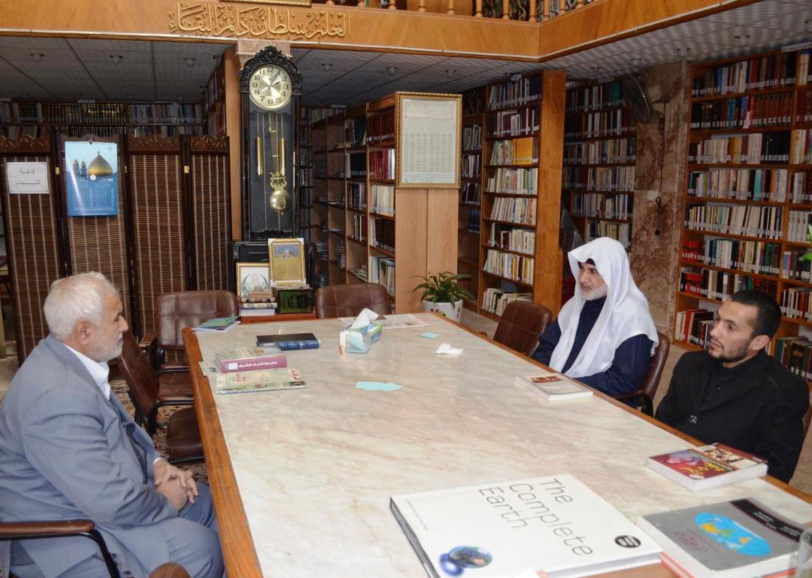 مركز تراث كربلاء يواصل جولاته الثقافية في مدينة النجف الأشرف