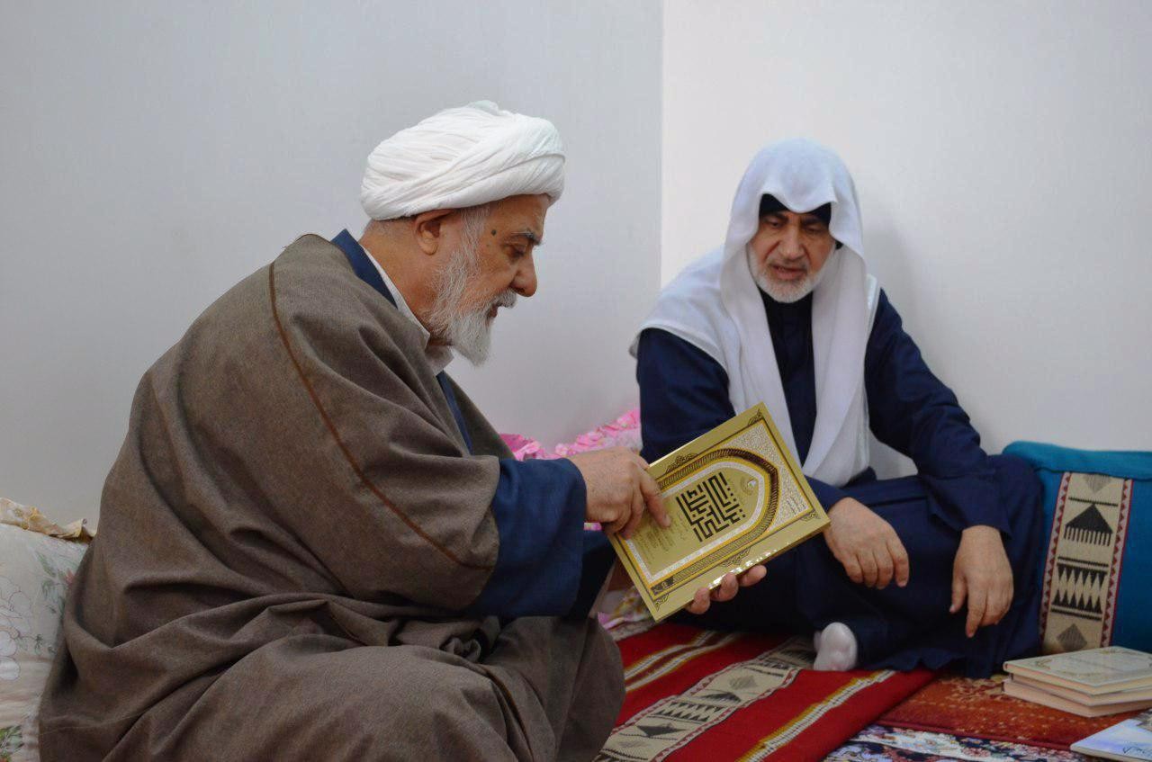 وفد مركز تراث كربلاء يواصل جولاته الثقافيّة في مدينة النجف الأشرف
