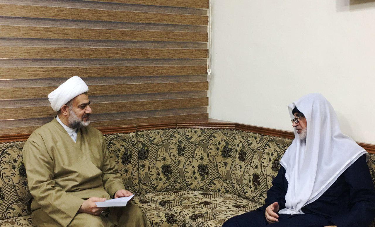 وفد مركز تراث كربلاء يواصل جولاته الثقافيّة في مدينة النجف الأشرف