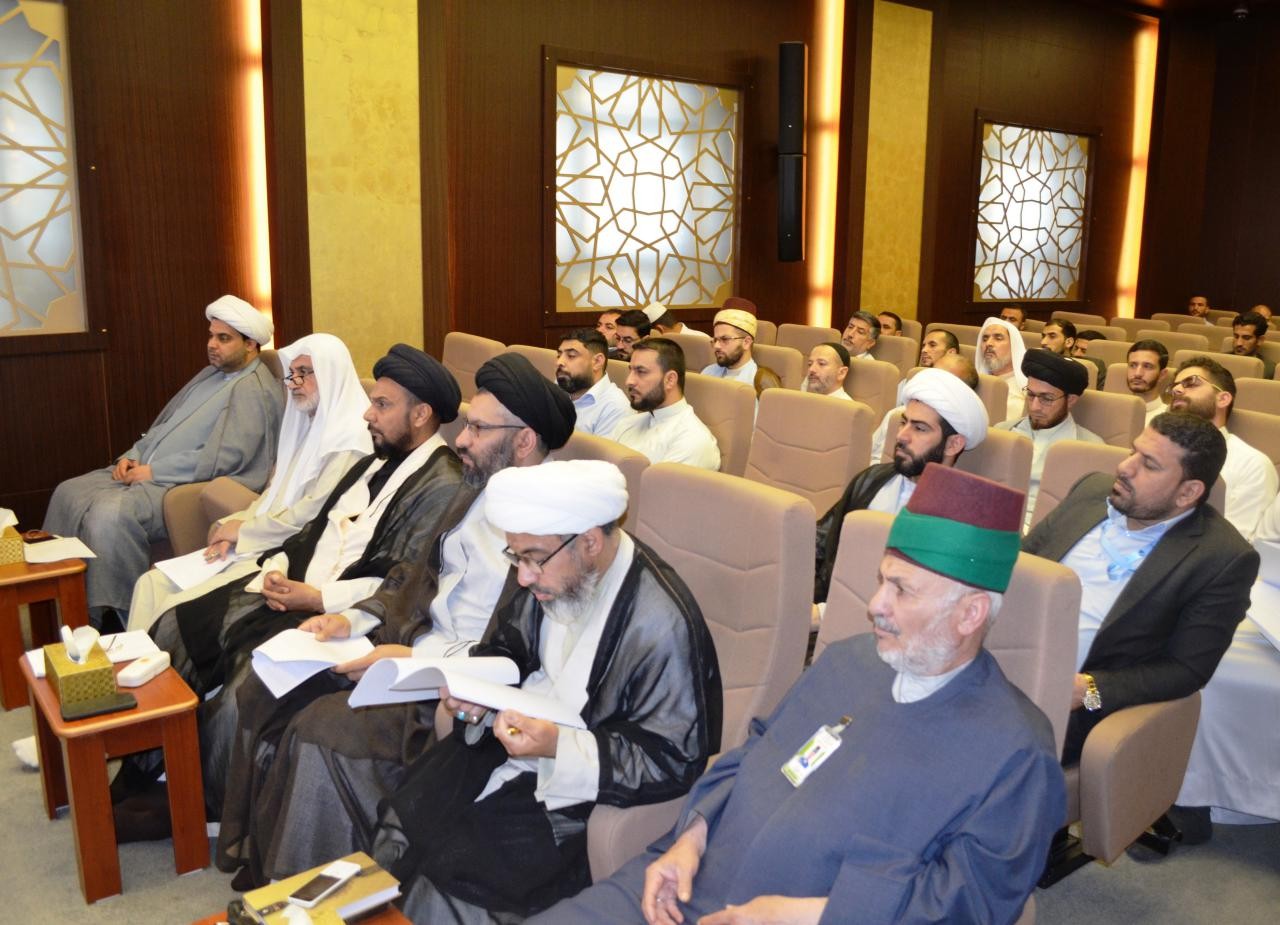 مركزُ تراثِ كربلاءَ يعقدُ ندوةً حول إحدى الشخصيّاتِ العلمائيّة في كربلاءَ المقدّسةِ