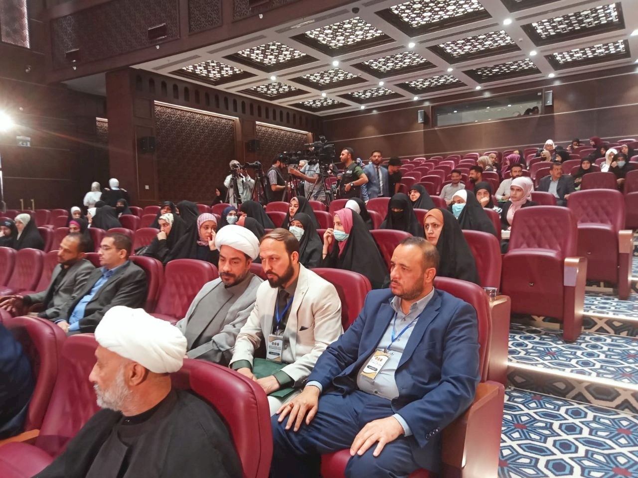 مُديرُ مركز تُراثِ كربَلاء يترأسُ وفداً لحضورِ مؤتمر الإمام الحُسين الدوليّ الرّابع
