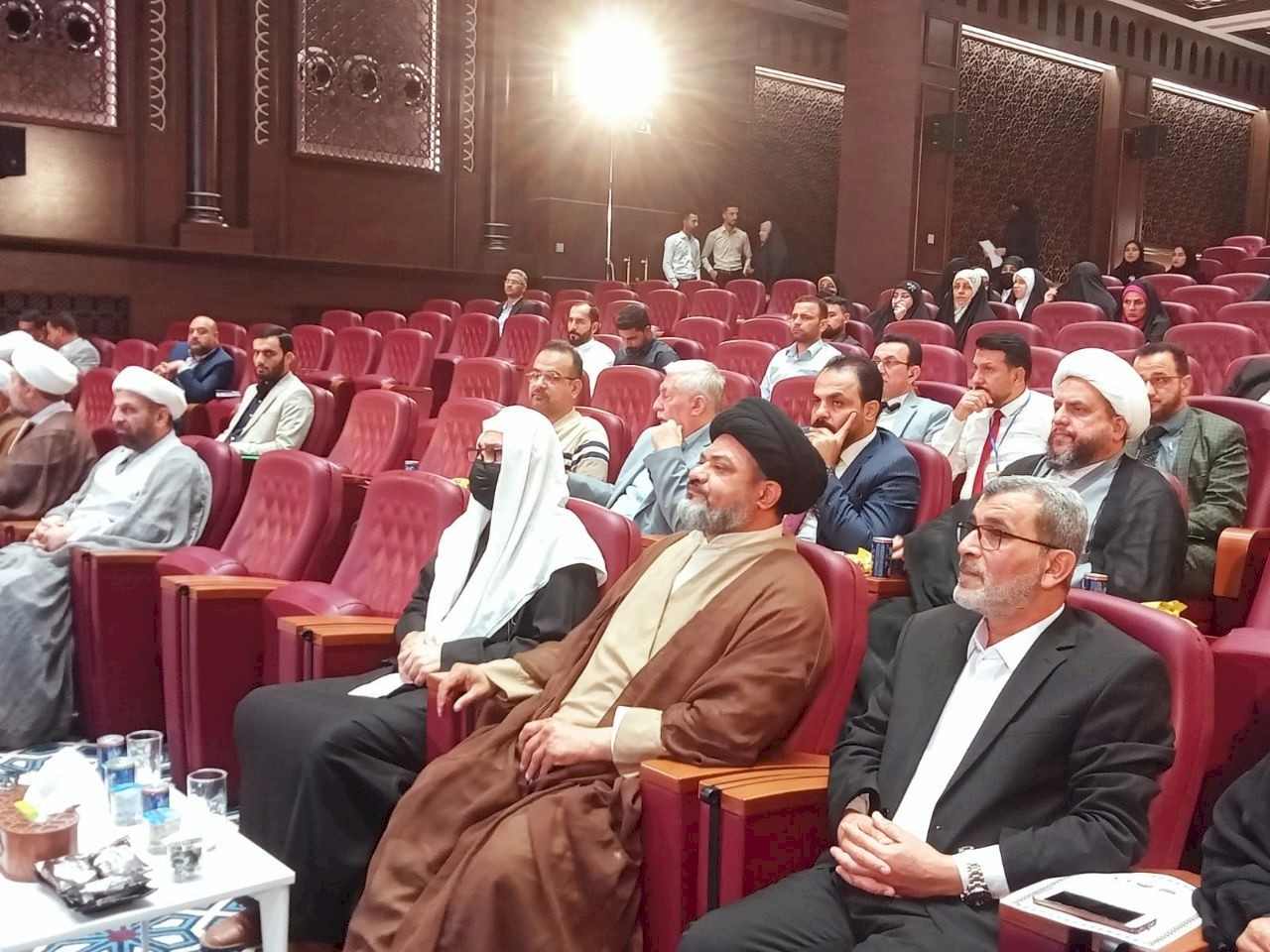 مُديرُ مركز تُراثِ كربَلاء يترأسُ وفداً لحضورِ مؤتمر الإمام الحُسين الدوليّ الرّابع