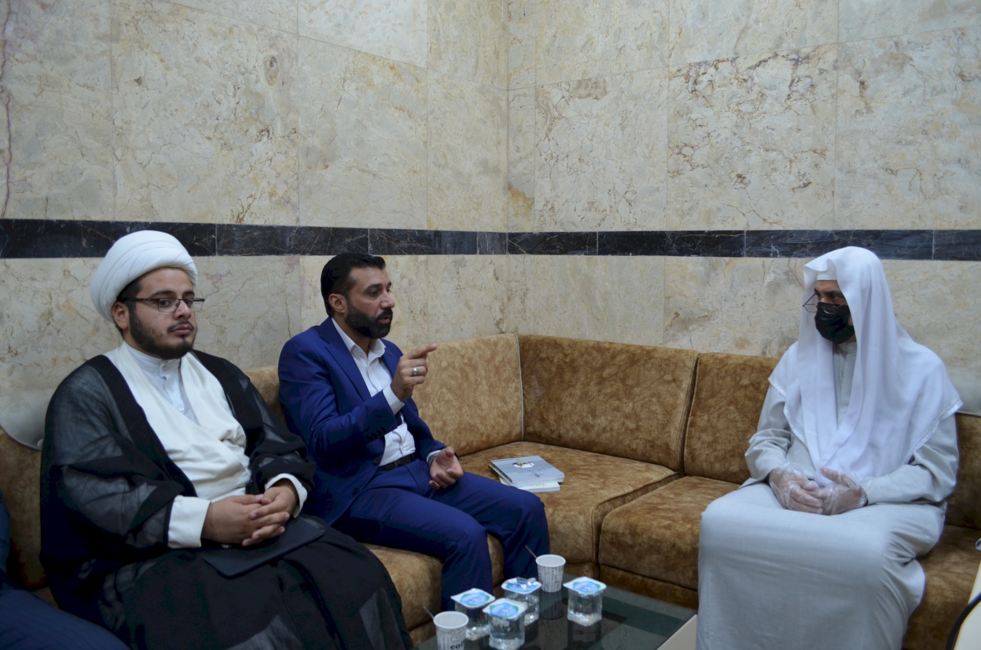 الغُريفيُّ يَستَقبلُ وَفداً مِن مَركزِ تُراثِ سَامرَّاء