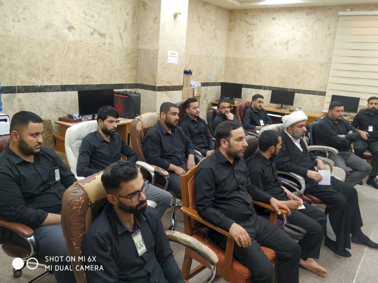 مدير مركز تراث كربلاء يلتقي المنتسبين ويحثّهم على مضاعفة الجهود
