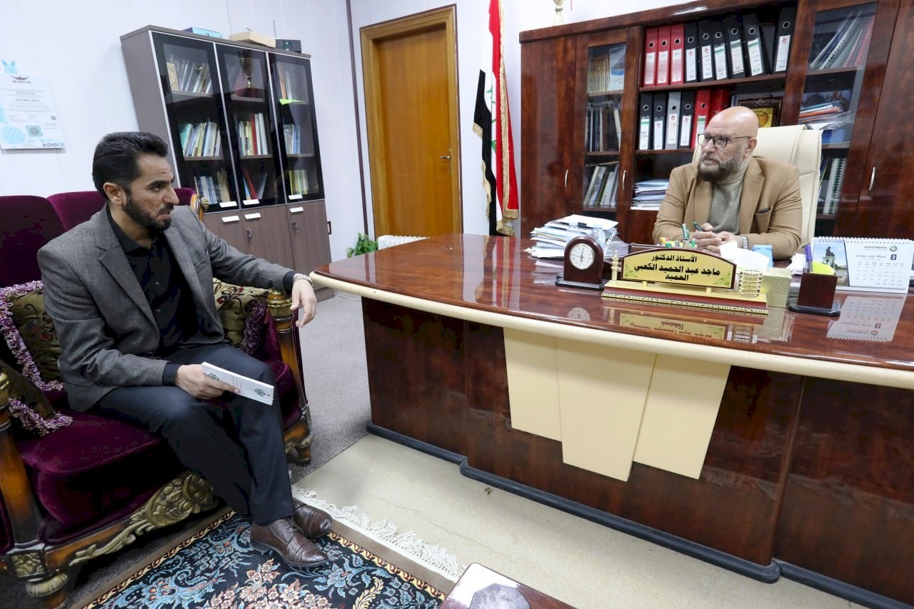عضوا اللّجنة التحضيريّة لمؤتمرِ (تراثُنا هويَّتُنا) الثّاني في رِحابِ جامعةِ البصرة