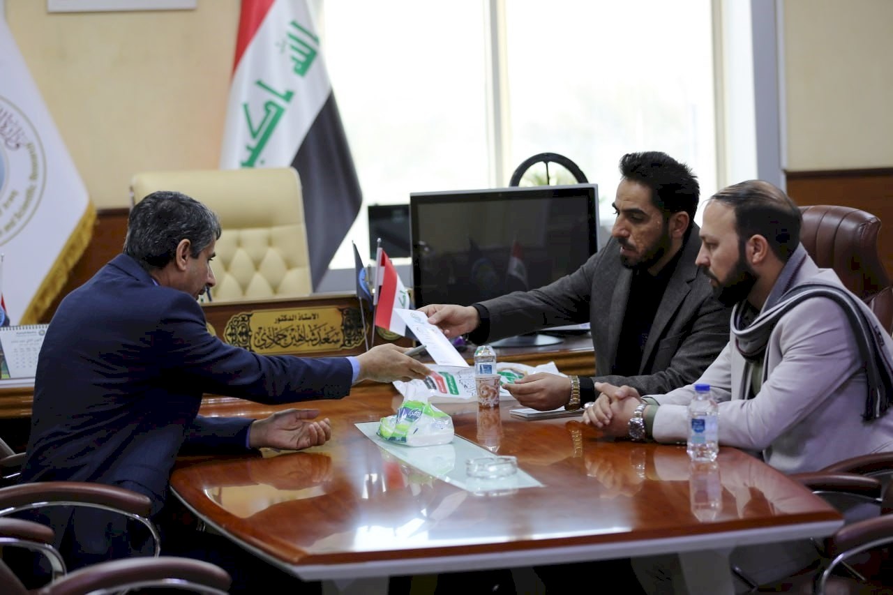عضوا اللّجنة التحضيريّة لمؤتمرِ (تراثُنا هويَّتُنا) الثّاني في رِحابِ جامعةِ البصرة