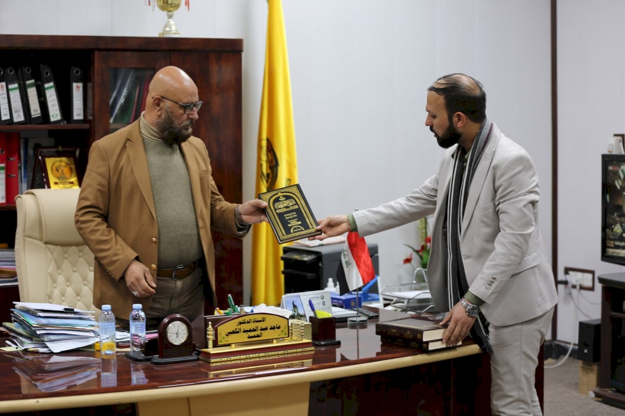 عضوا اللّجنة التحضيريّة لمؤتمرِ (تراثُنا هويَّتُنا) الثّاني في رِحابِ جامعةِ البصرة