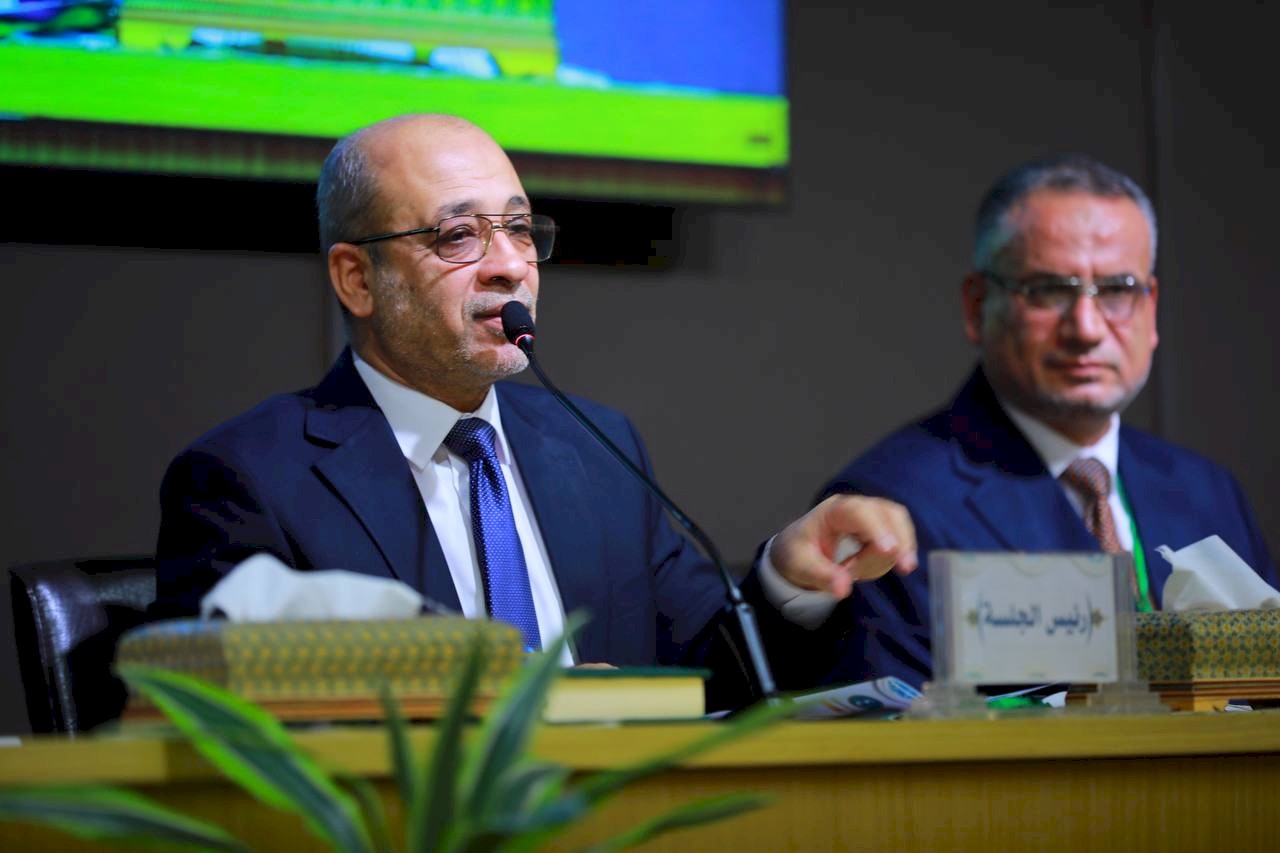 بالصور: الجلسة البحثيّة الأولى من مؤتمر مركز تراث كربلاء العلمي الدولي الثاني