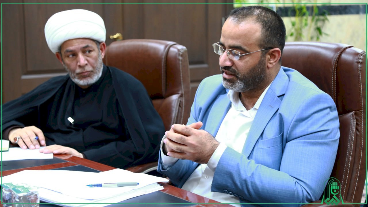 قسم المعارف يعقد اجتماعاً مع اللجنة الخاصة بمؤتمر الامام الكاظم (عليه السلام)