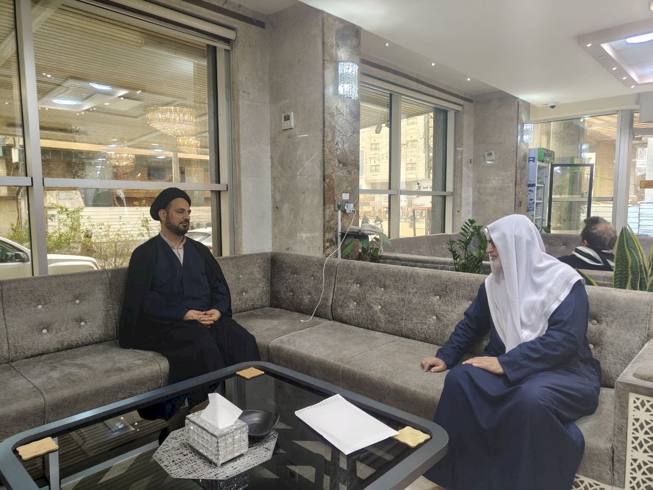 مدير مركز تراث كربلاء يلتقي وفداً من الجمهورية الإسلاميَّة الإيرانيَّة
