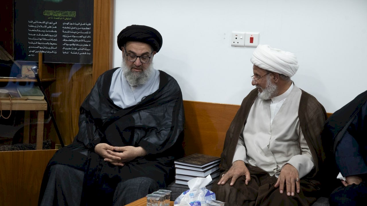وفدُ قسم المعارف يزور سماحة السيد محمد صادق الخرسان