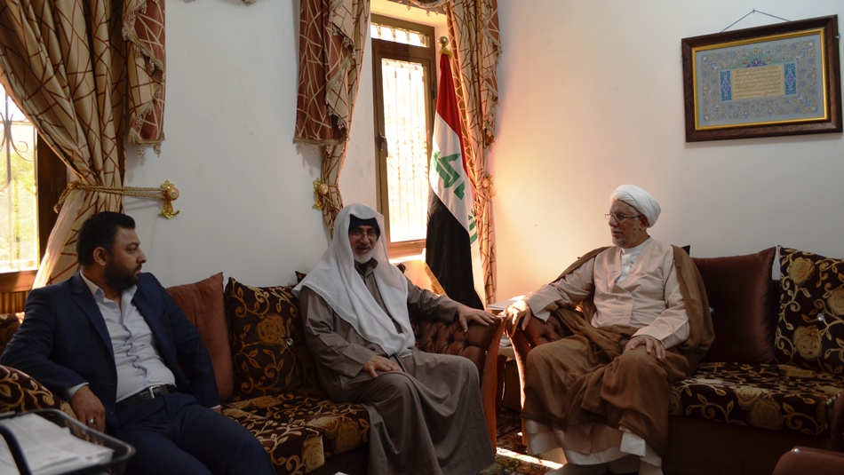 الشيخ الدكتورعبد الله اليوسف في رحاب مركز تراث كربلاء