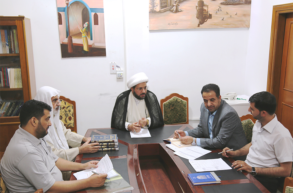 رئيس قسم شؤون المعارف الإسلامية والإنسانية يزور مركز تراث كربلاء