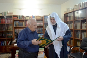 ضمن برنامج التواصل الاجتماعي  مع الكتاب والأدباء