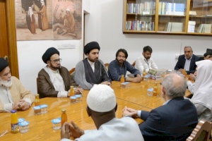 وفدٌ من ضيوف مهرجان ربيع الشهادة الثقافي العالمي الثالث عشر يزور مركز تراث كربلاء