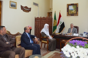 وفدٌ من مركز تراث كربلاء يزور جامعة الكوفة