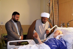 ضمن برنامج التواصل الاجتماعي لمركز تراث كربلاء وفدٌ من المركز يطمئن على صحة الشيخ داعي الحق
