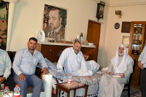 وفدٌ من مركز تراث كربلاء يزور السيد علاء ضياء الدين للإطمئنان على حالته الصحية