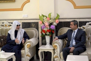 وفد مركز تراث كربلاء يواصل جولاته الثقافيّة في مدينة النجف الأشرف