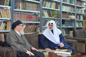 وفد مركز تراث كربلاء يزور السيد مرتضى القزويني للاطمئنان على صحته