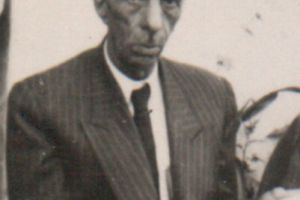 الدكتور عبد الجواد الكليدار آل طعمة مؤلف كتاب كربلاء وحائر الحسين ( 1890م - 1959م ) -