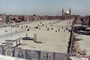 عملية توسعة بين الحرمين وشارعي قبلة الحسين والعباس عليهما السلام في بداية التسعينات - اعلام مركز تراث كربلاء