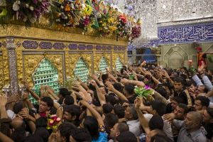 شباك ضريح ابي الفضل العباس عليه السلام في ليلة النصف من شعبان  - المصور : سامر العذاري 
الابعاد : 5760 × 3840 
شباك ضريح ابي الفضل العباس عليه السلام في ليلة النصف من شعبان 
الاحد 14 شعبان 1437 الموافق 22/5/2016