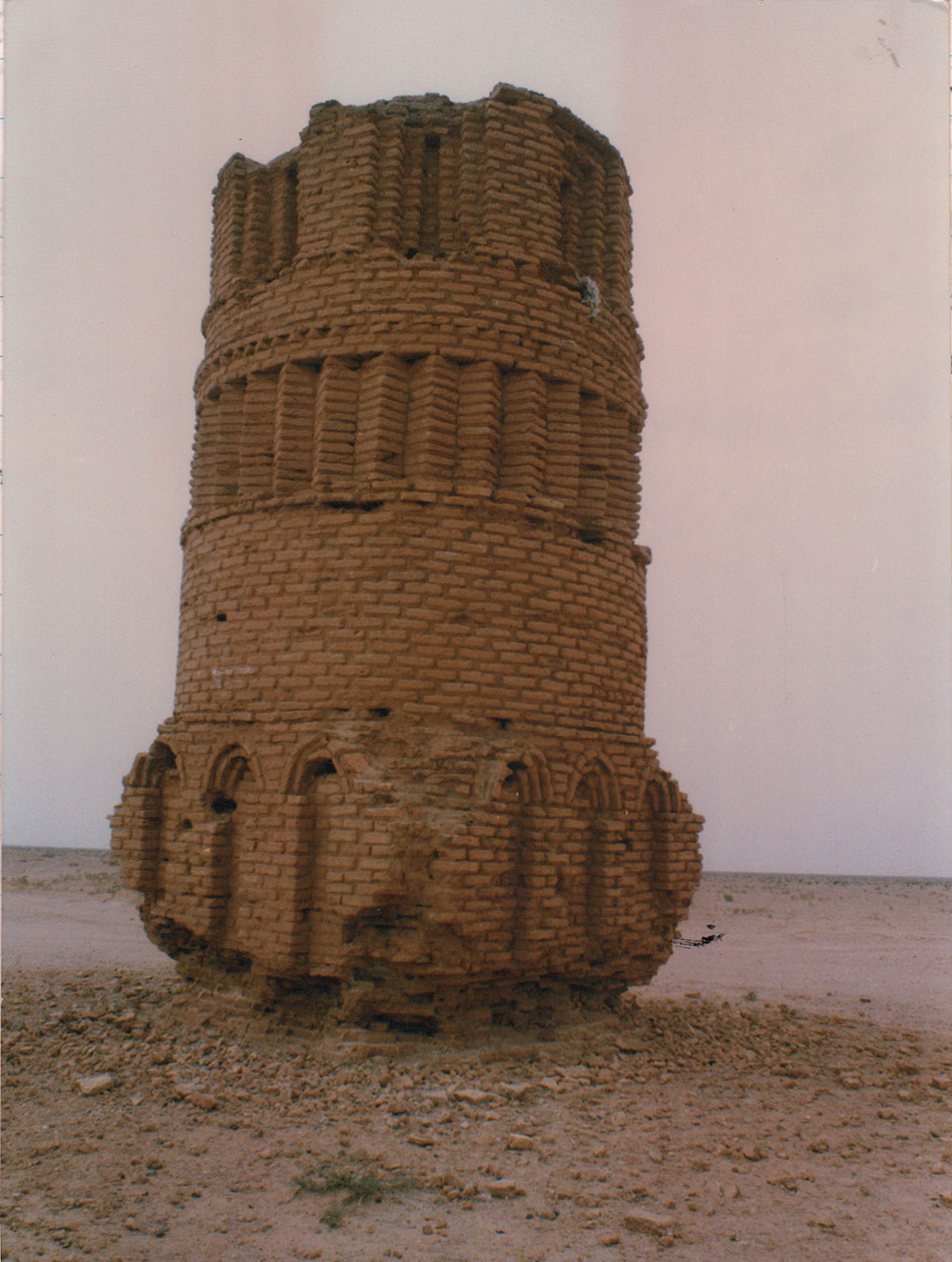 منارة موجدة