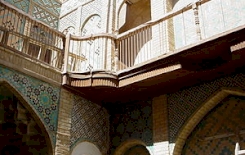 ماذا تعرف عن مدرسة البقعة الدينية في كربلاء
