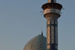 المراحل التي مر بها مرقد الحر الرياحي