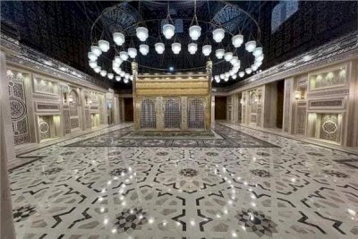 مسجد الإمام الحسين -عليه السّلام- مسجدٌ دينيّ وتاريخيّ شهير